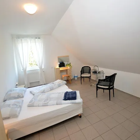 Comfortable In Near Forest Apartament Nemojov