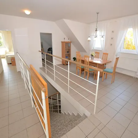 Comfortable In Near Forest Apartament