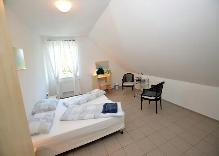 Comfortable In Near Forest Appartement Nemojov