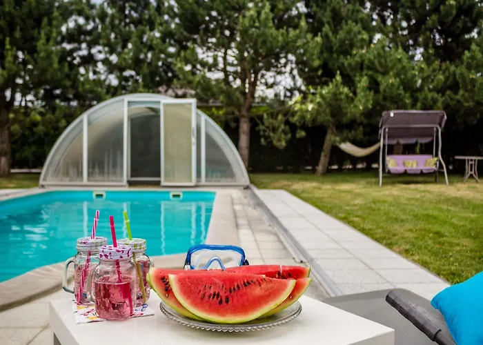 Comfortable In Near Forest Appartement