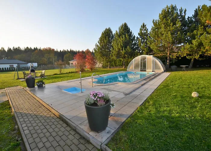 Comfortable In Near Forest * Nemojov